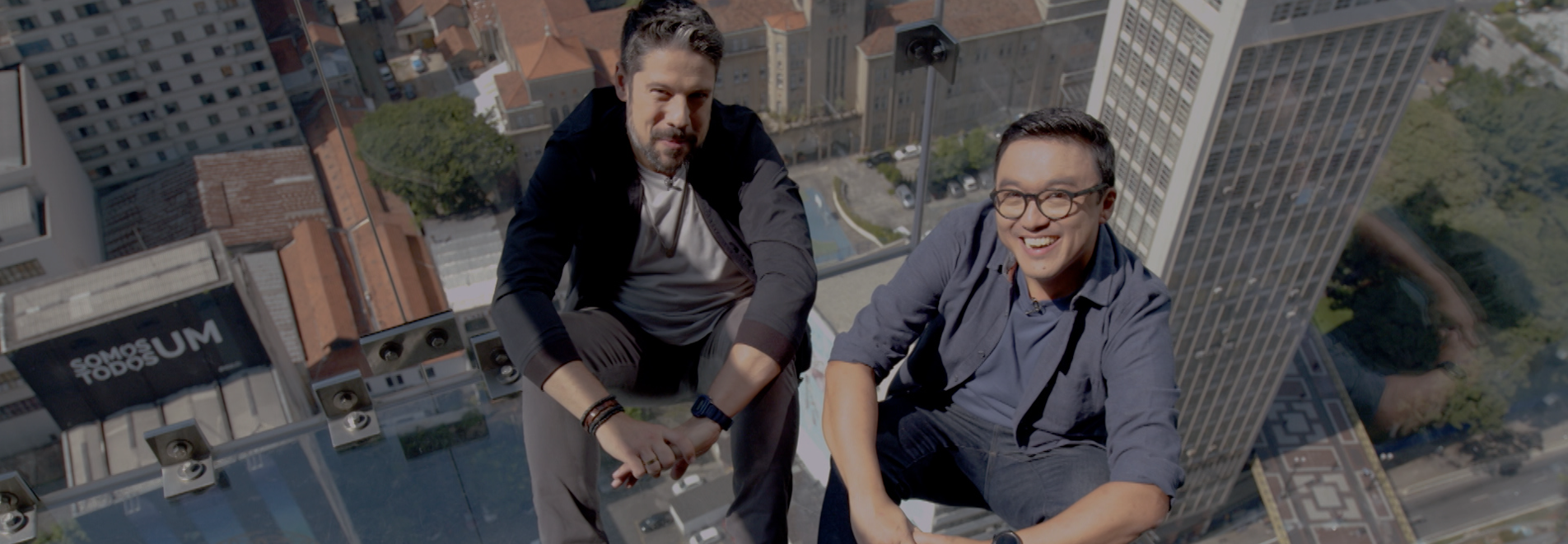 Apresentado pelos jornalistas Phelipe Siani e Fernando Nakagawa, o CNN Soft Business é uma revista eletrônica semanal que traz de forma criativa, leve, didática e bem humorada os principais temas da economia brasileira e mundial.